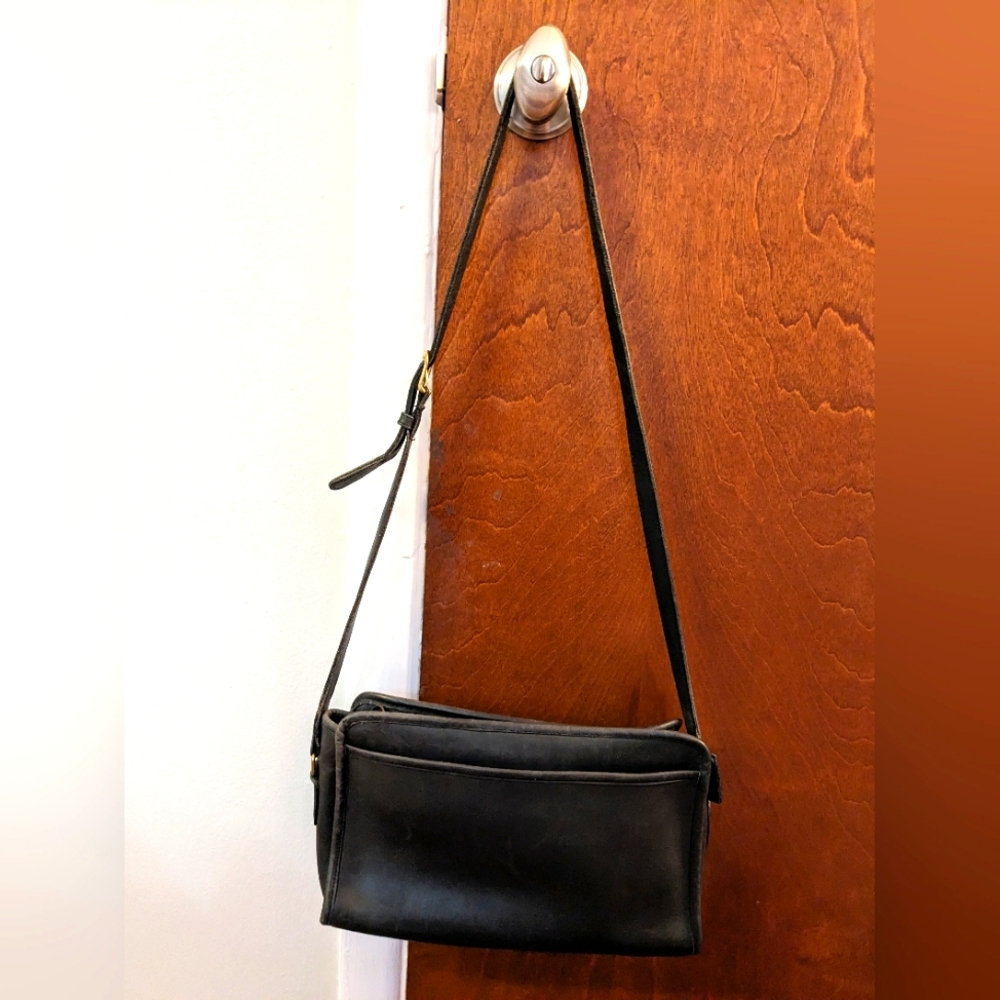 Vintage Coach Taylor Leather Purse